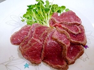 簡単!!フライパンでローストビーフ✿